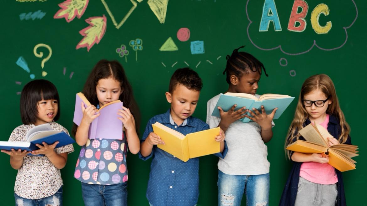 Educação é direito e cuidado